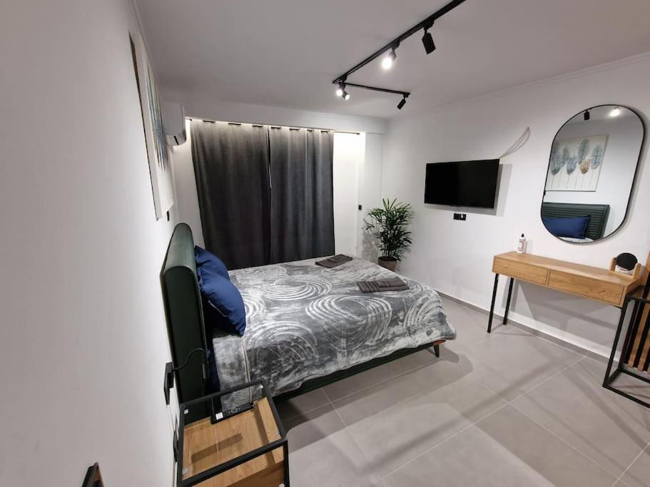 Patras Blue Sea And Sky Deluxe Apartment 외부 사진