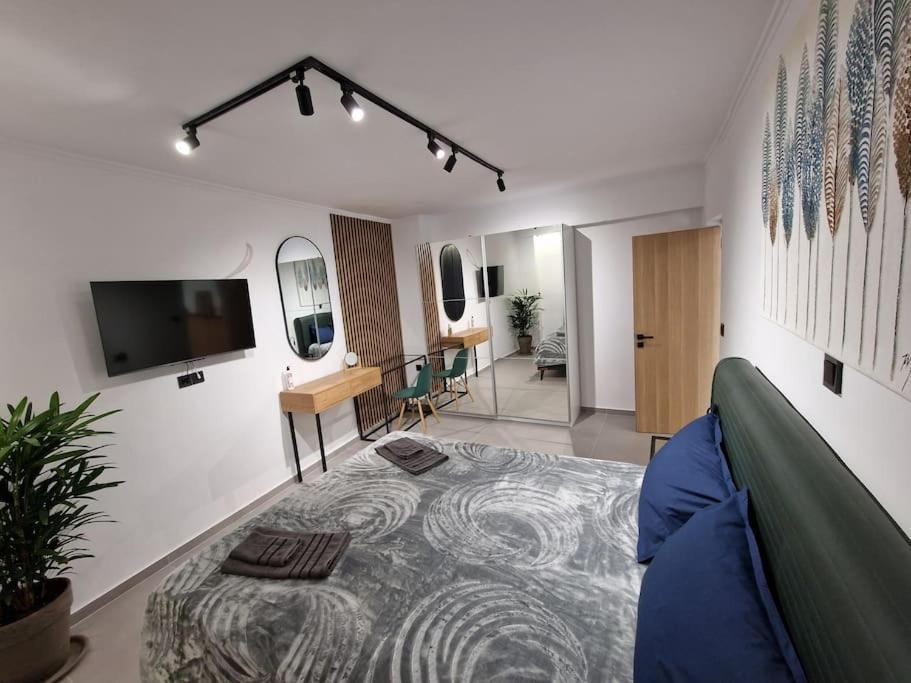 Patras Blue Sea And Sky Deluxe Apartment 외부 사진